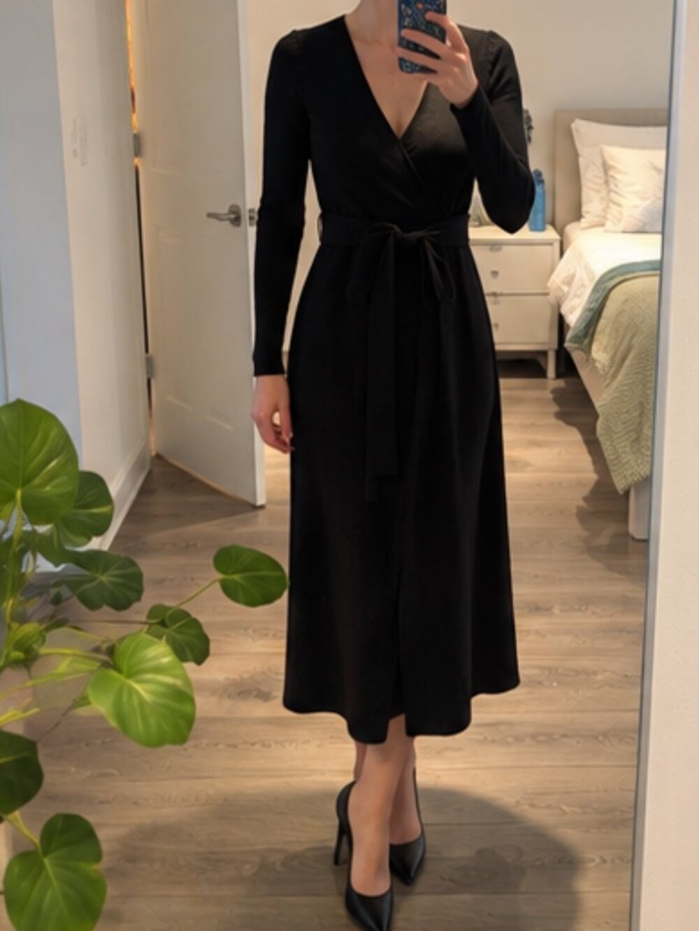 Banana Republic Black Long Sleeve Wrap-Style Midi Dress S/P